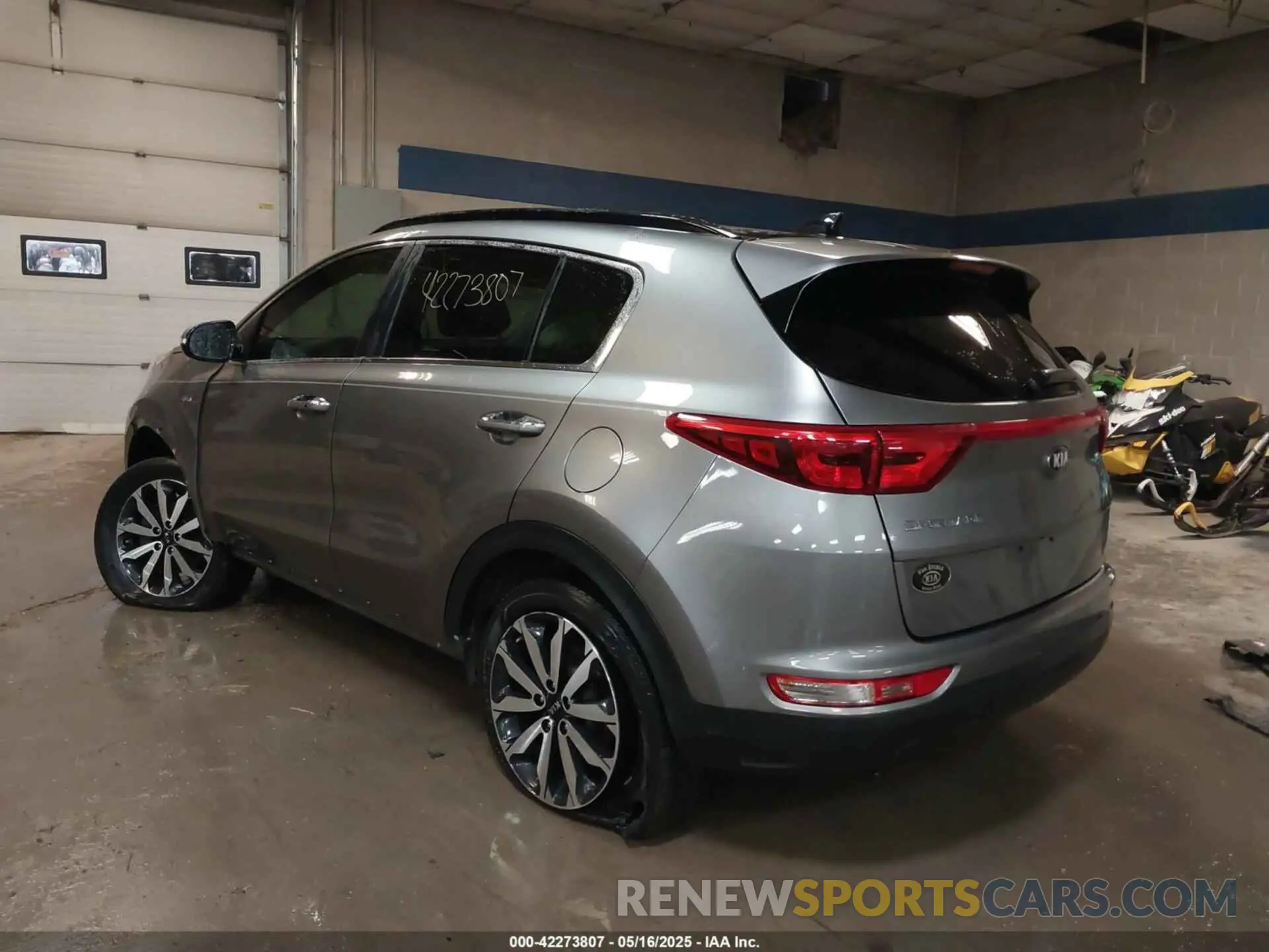 3 Фотография поврежденного автомобиля KNDPNCACXK7550830 KIA SPORTAGE 2019