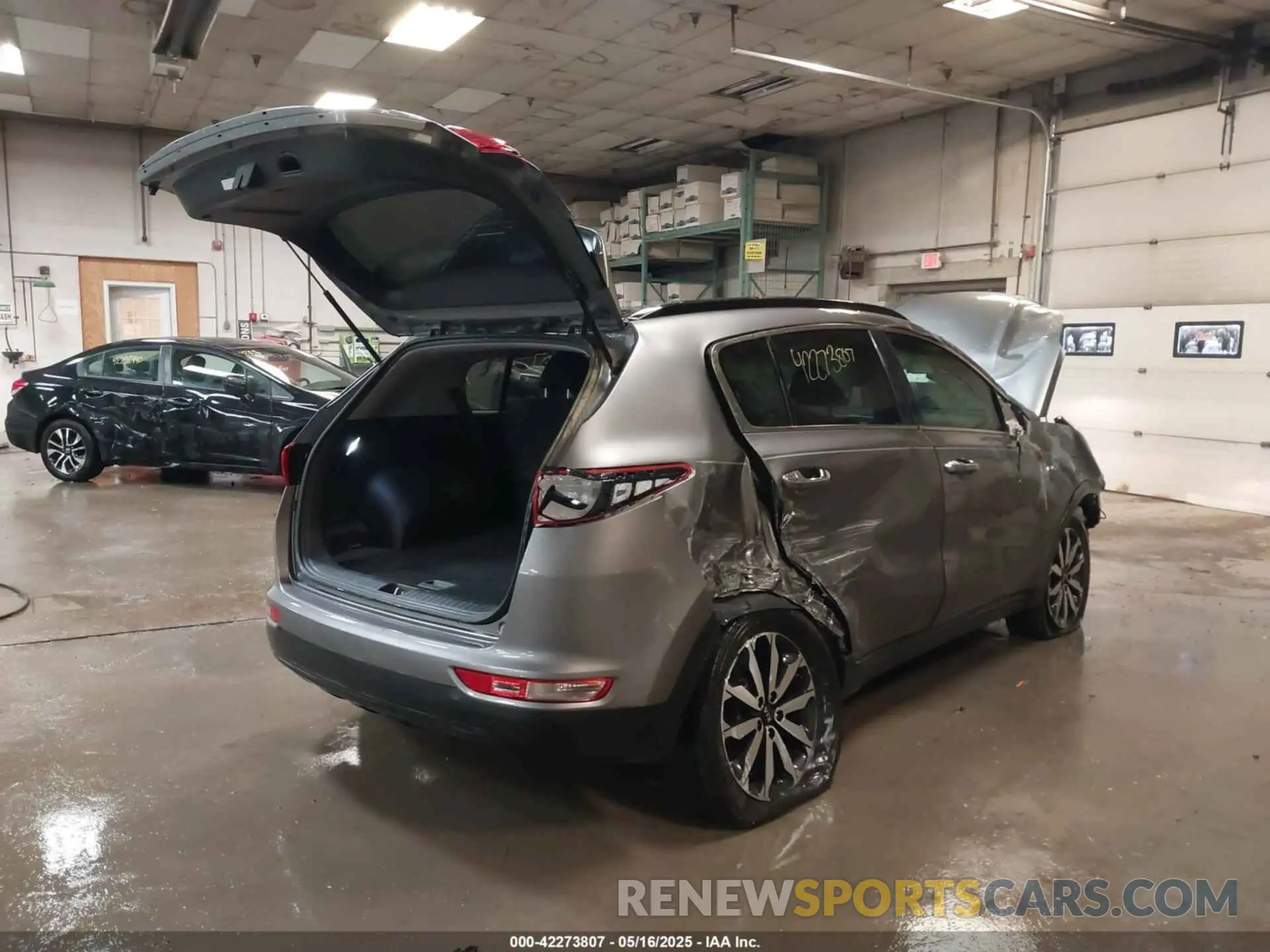 4 Фотография поврежденного автомобиля KNDPNCACXK7550830 KIA SPORTAGE 2019