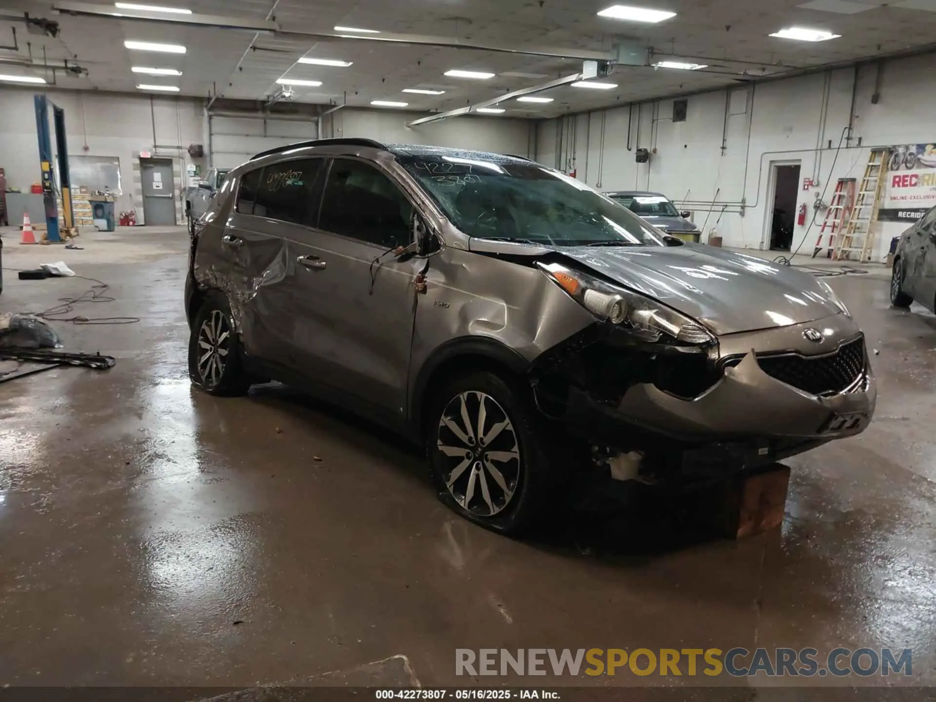 6 Фотография поврежденного автомобиля KNDPNCACXK7550830 KIA SPORTAGE 2019