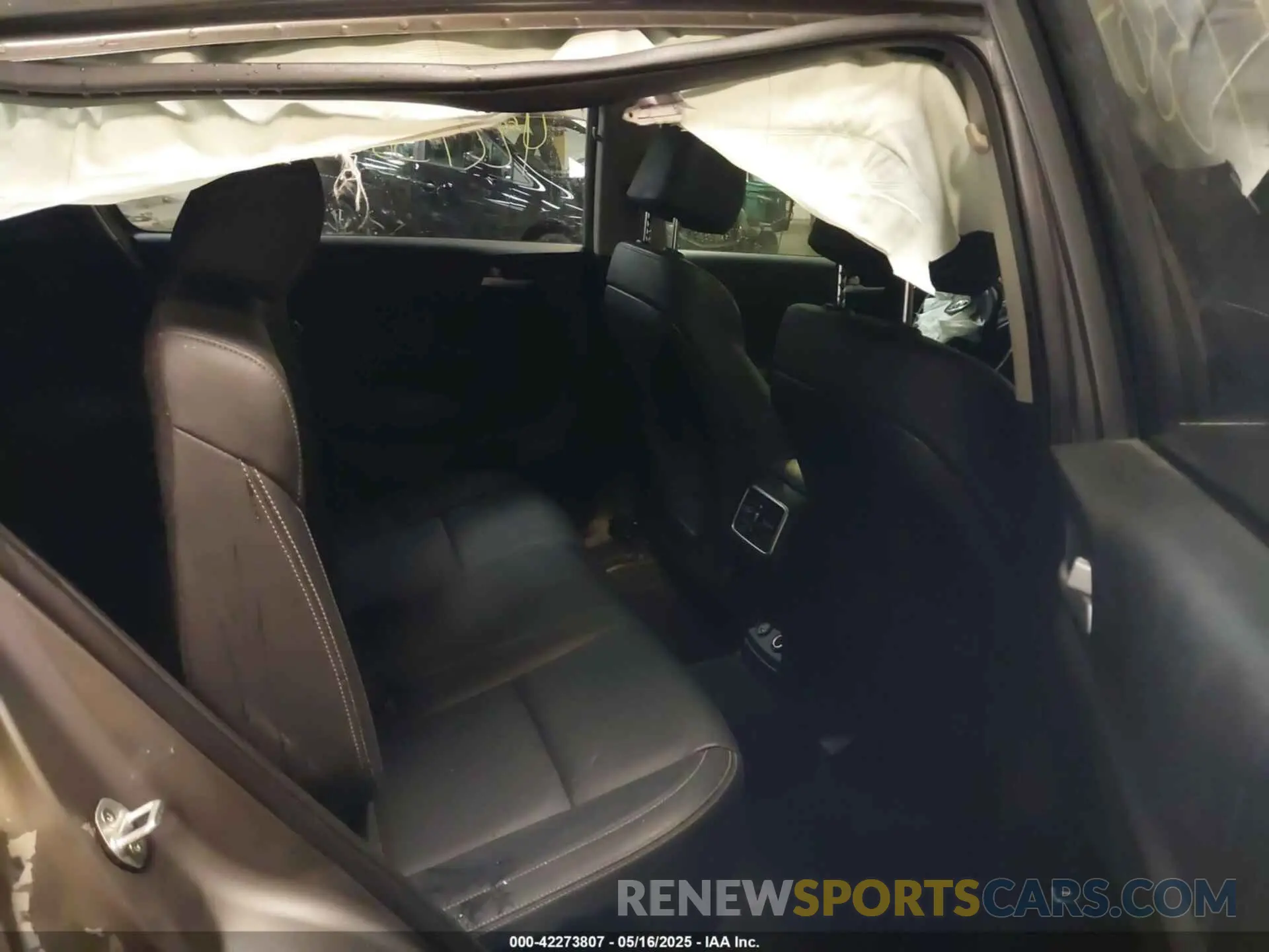 8 Фотография поврежденного автомобиля KNDPNCACXK7550830 KIA SPORTAGE 2019