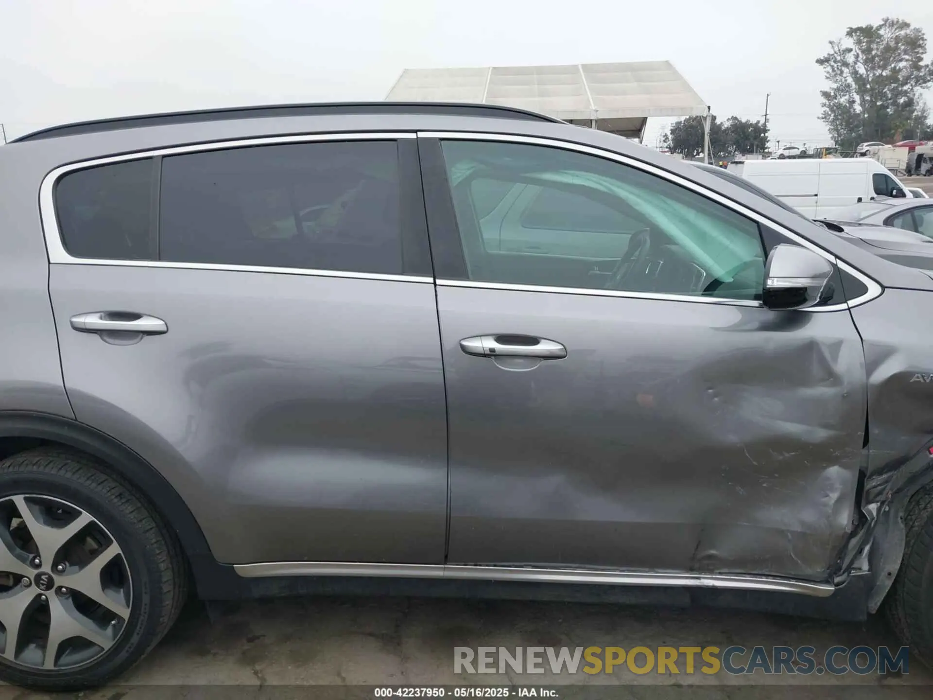 13 Фотография поврежденного автомобиля KNDPRCA69K7540272 KIA SPORTAGE 2019