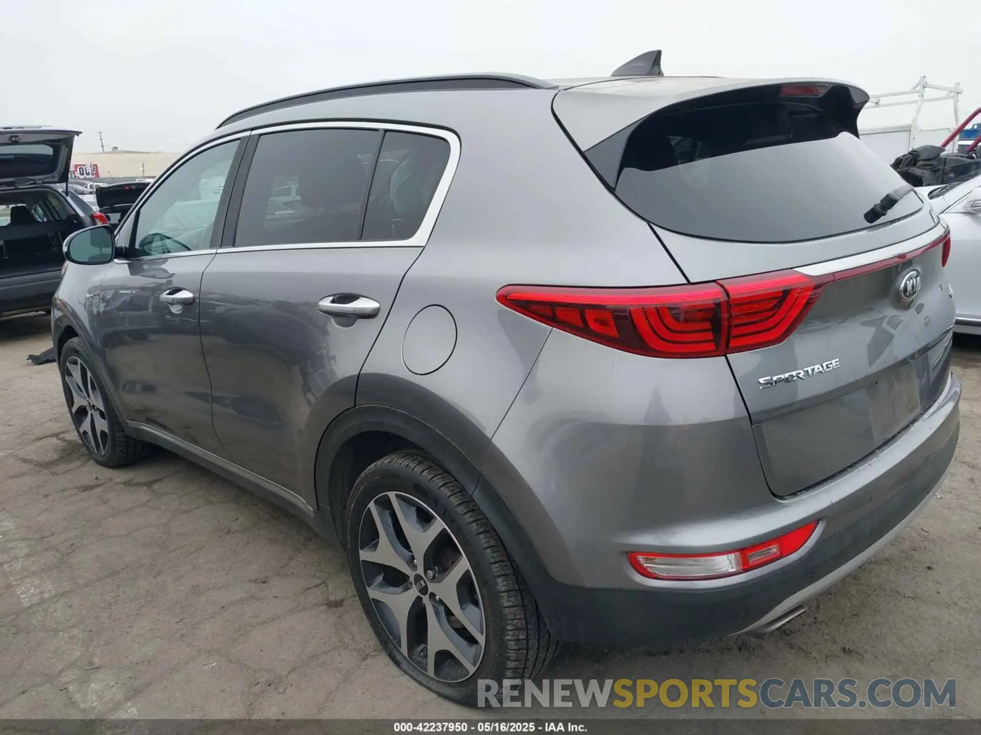 3 Фотография поврежденного автомобиля KNDPRCA69K7540272 KIA SPORTAGE 2019