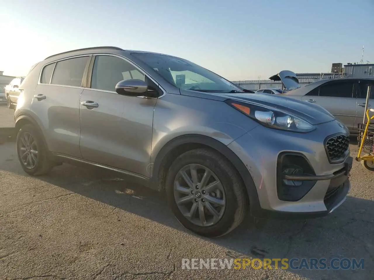 4 Фотография поврежденного автомобиля KNDP63AC1L7745875 KIA SPORTAGE 2020