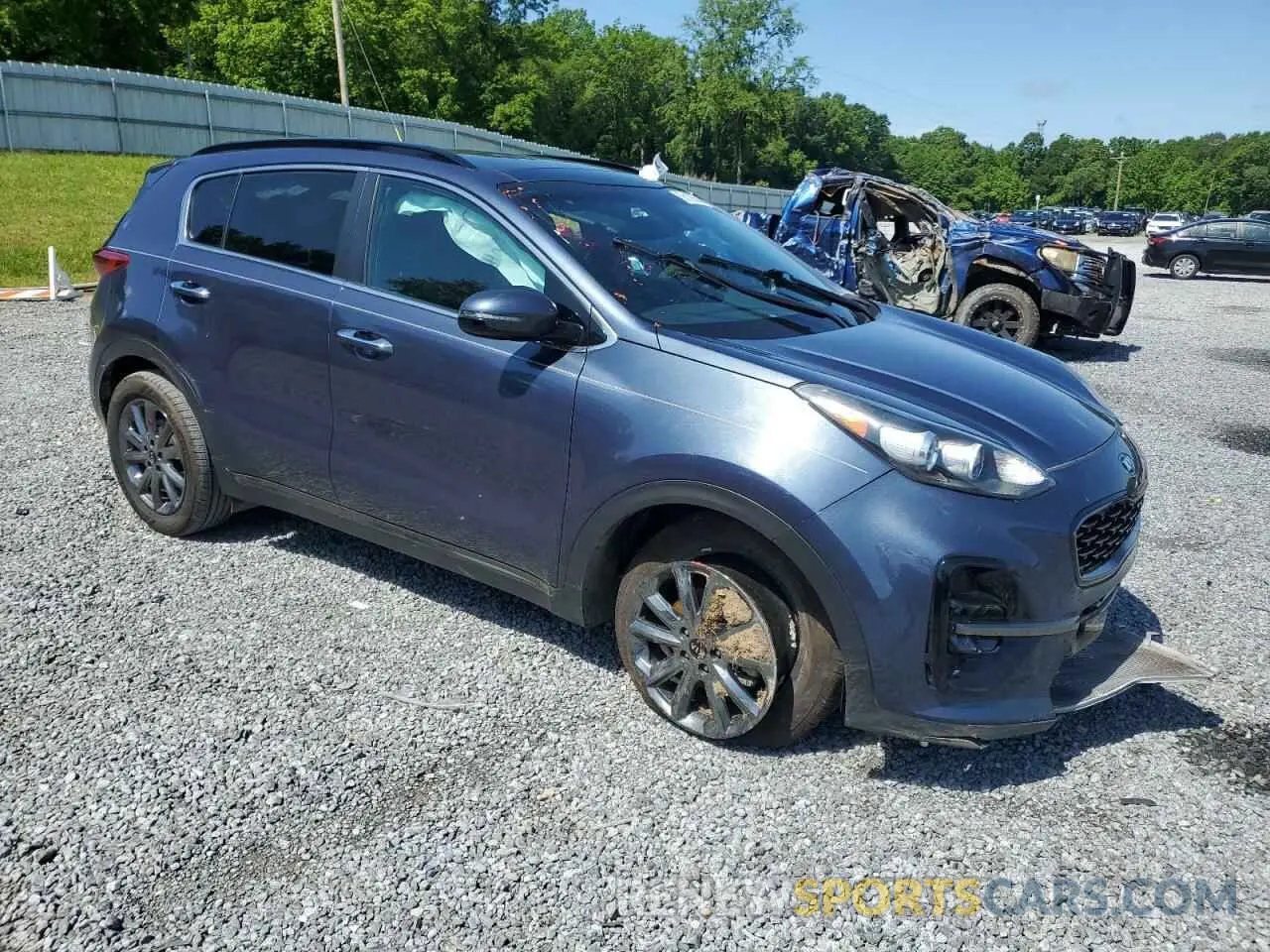 4 Photograph of a damaged car KNDP63AC4L7813103 KIA SPORTAGE 2020