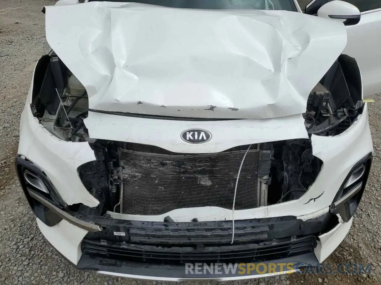 13 Photograph of a damaged car KNDP63AC8L7770434 KIA SPORTAGE 2020