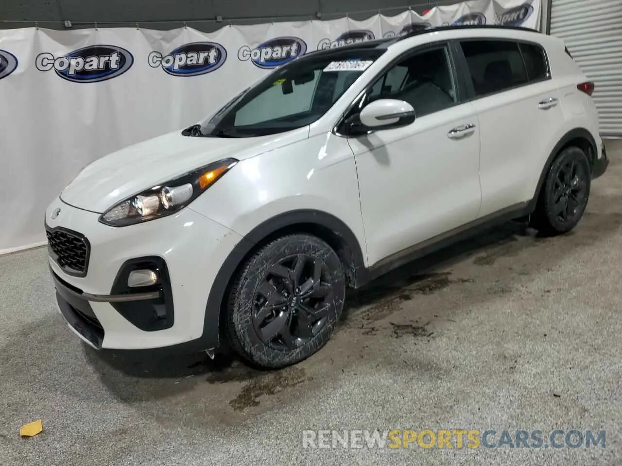 1 Photograph of a damaged car KNDP63AC8L7792112 KIA SPORTAGE 2020