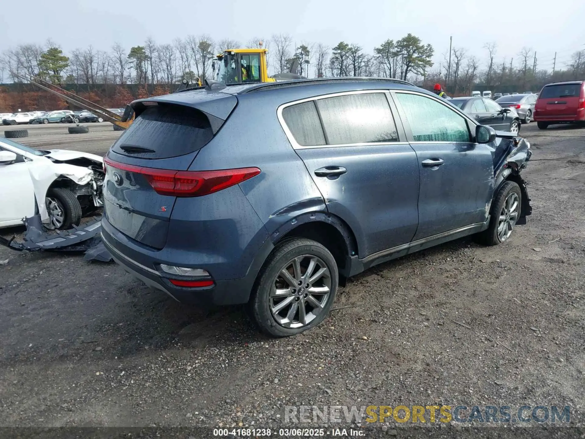 4 Фотография поврежденного автомобиля KNDP6CAC0L7791858 KIA SPORTAGE 2020