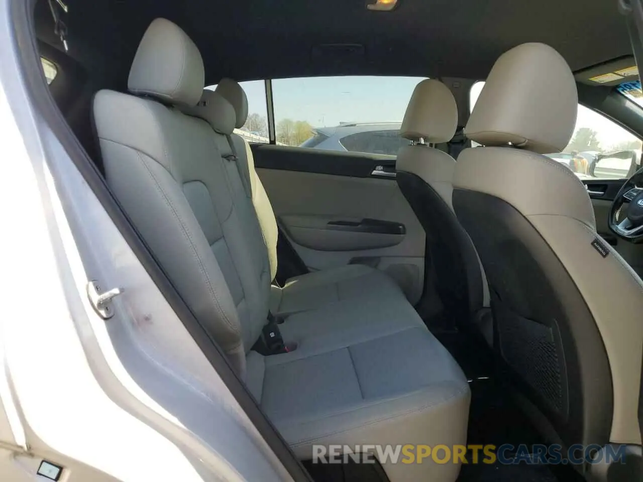 11 Фотография поврежденного автомобиля KNDP6CAC2L7667123 KIA SPORTAGE 2020