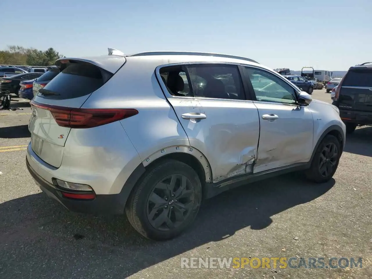 3 Фотография поврежденного автомобиля KNDP6CAC2L7667123 KIA SPORTAGE 2020