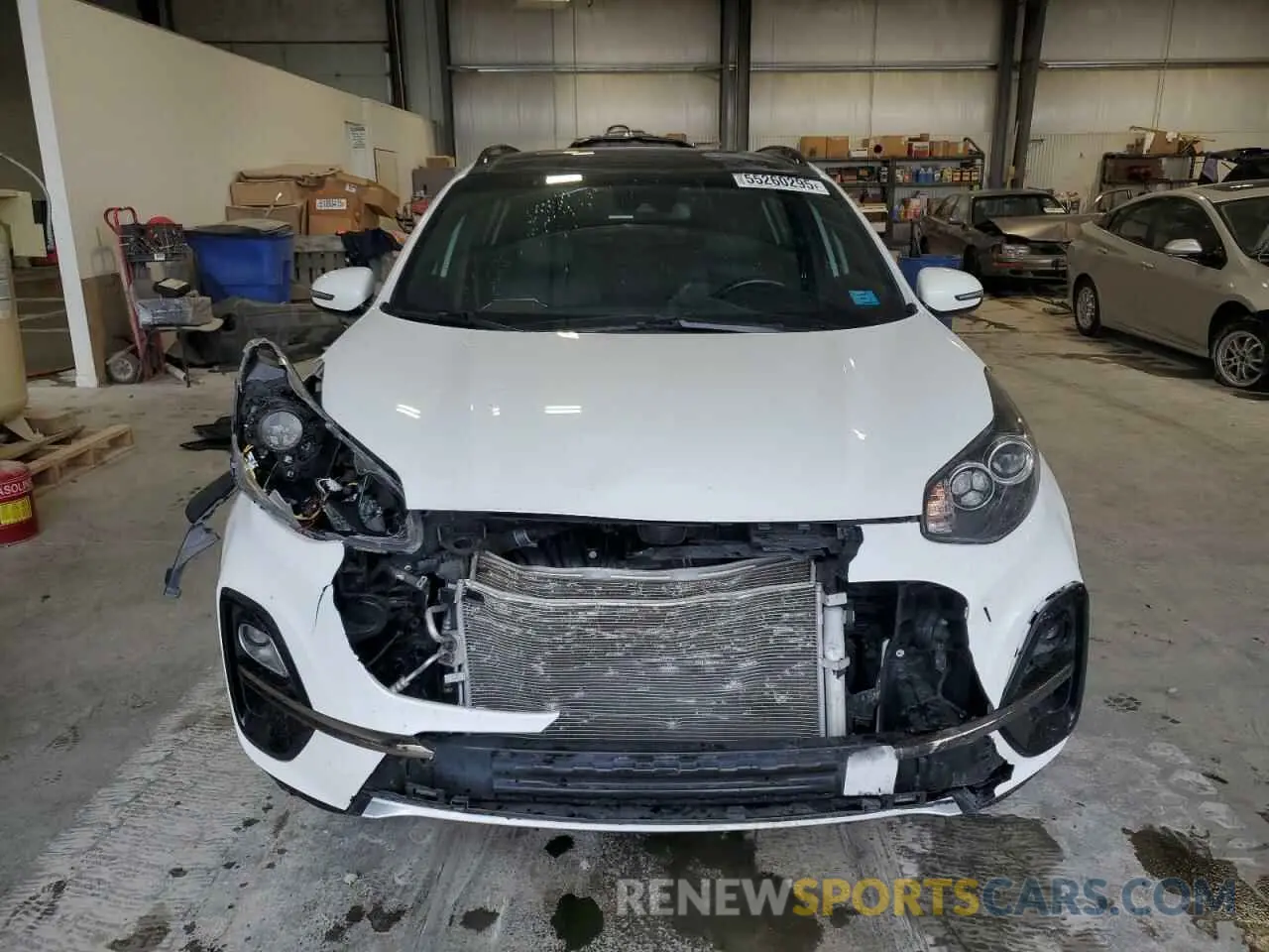 5 Photograph of a damaged car KNDP6CAC2L7789156 KIA SPORTAGE 2020