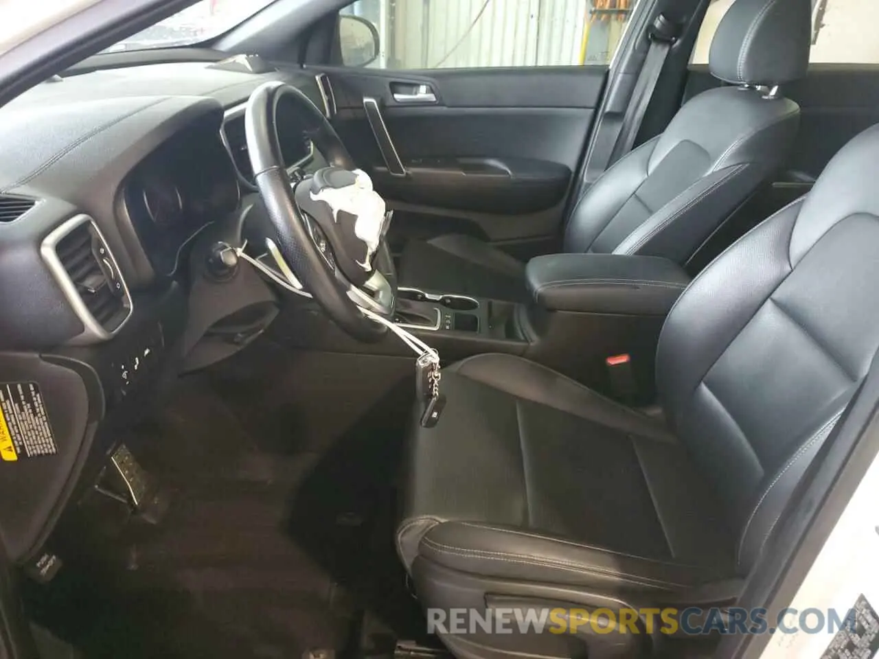 7 Photograph of a damaged car KNDP6CAC2L7789156 KIA SPORTAGE 2020