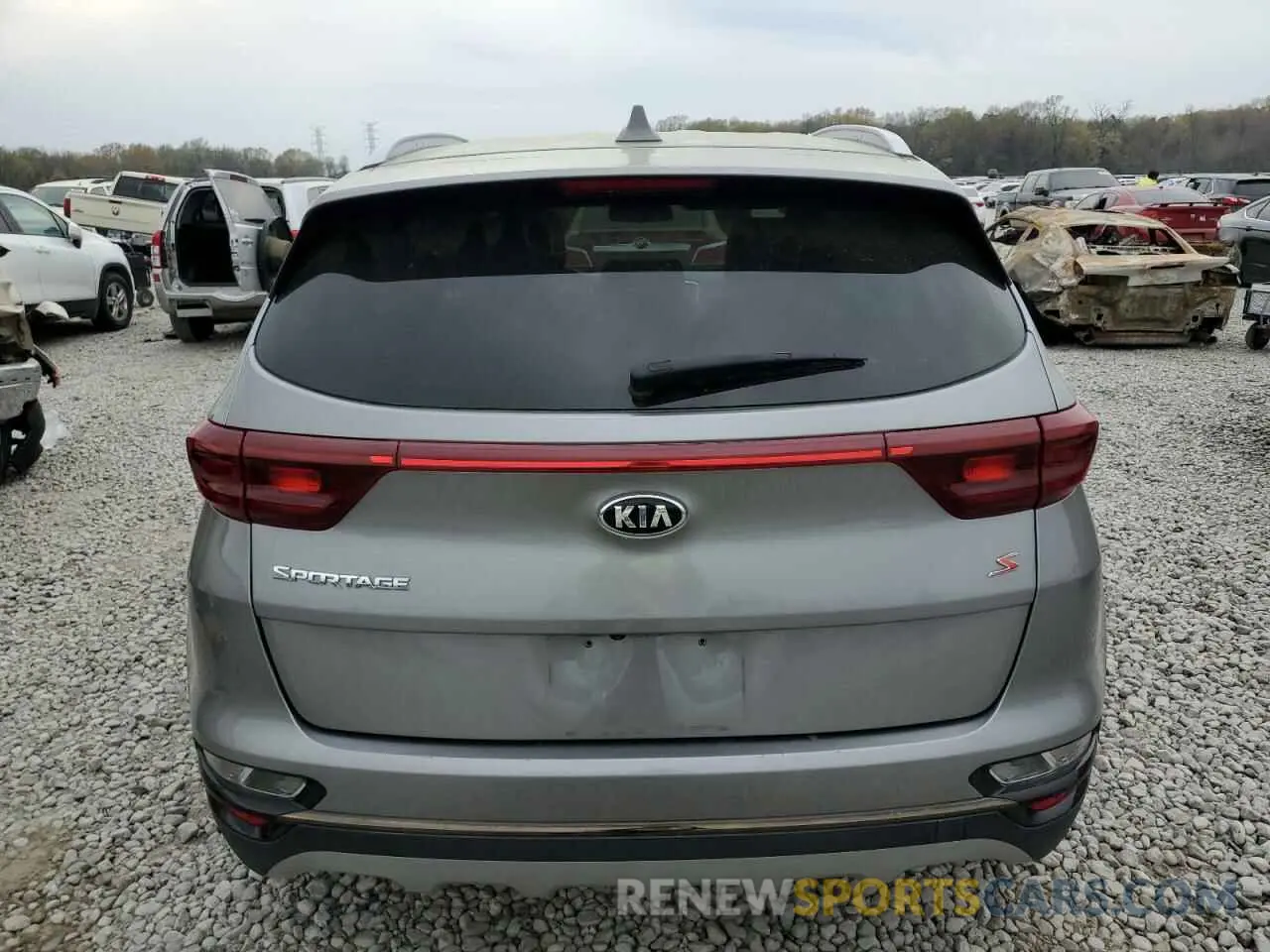 6 Photograph of a damaged car KNDP6CAC3L7658978 KIA SPORTAGE 2020