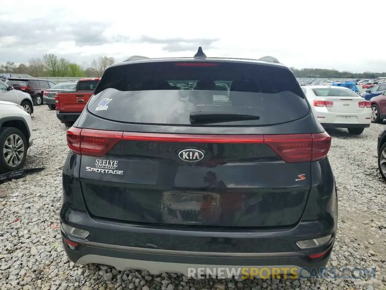 6 Photograph of a damaged car KNDP6CAC5L7706044 KIA SPORTAGE 2020