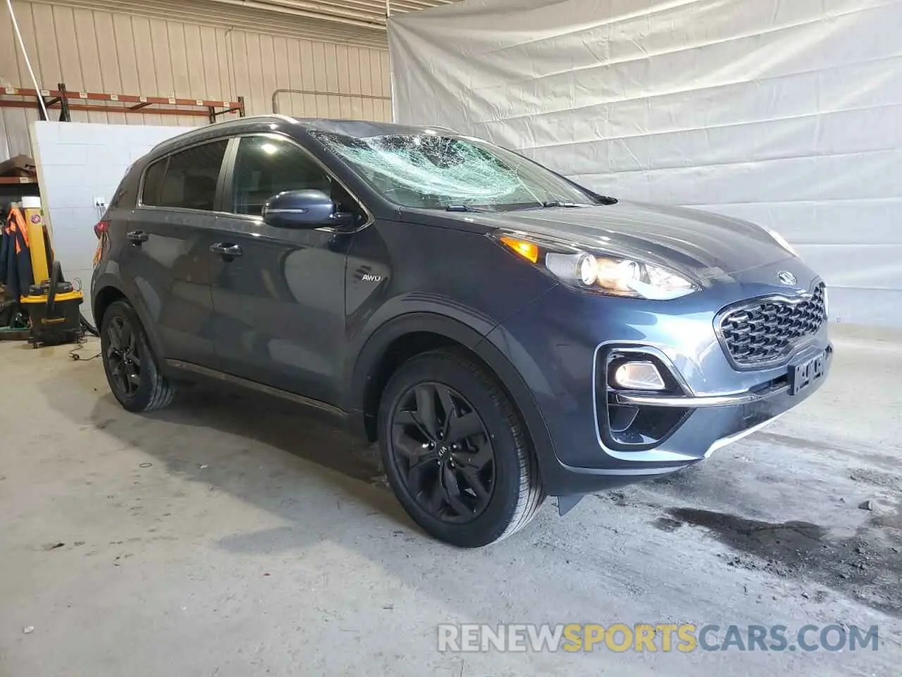 4 Photograph of a damaged car KNDP6CAC6L7835801 KIA SPORTAGE 2020
