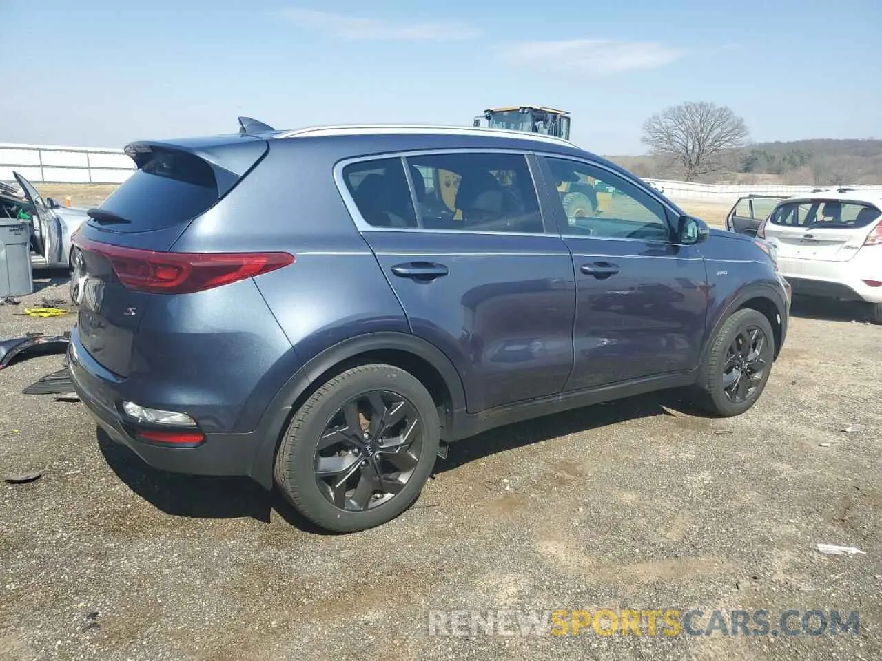 3 Photograph of a damaged car KNDP6CAC7L7652276 KIA SPORTAGE 2020