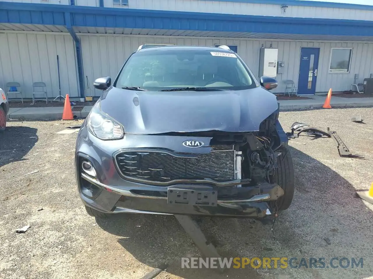 5 Photograph of a damaged car KNDP6CAC7L7652276 KIA SPORTAGE 2020