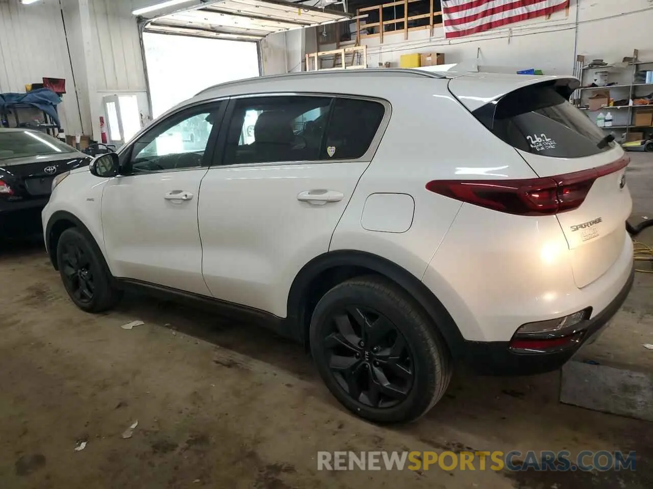 2 Photograph of a damaged car KNDP6CAC7L7683723 KIA SPORTAGE 2020