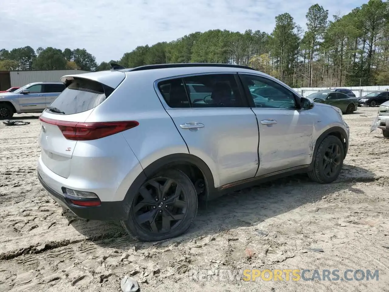3 Photograph of a damaged car KNDP6CAC8L7746456 KIA SPORTAGE 2020