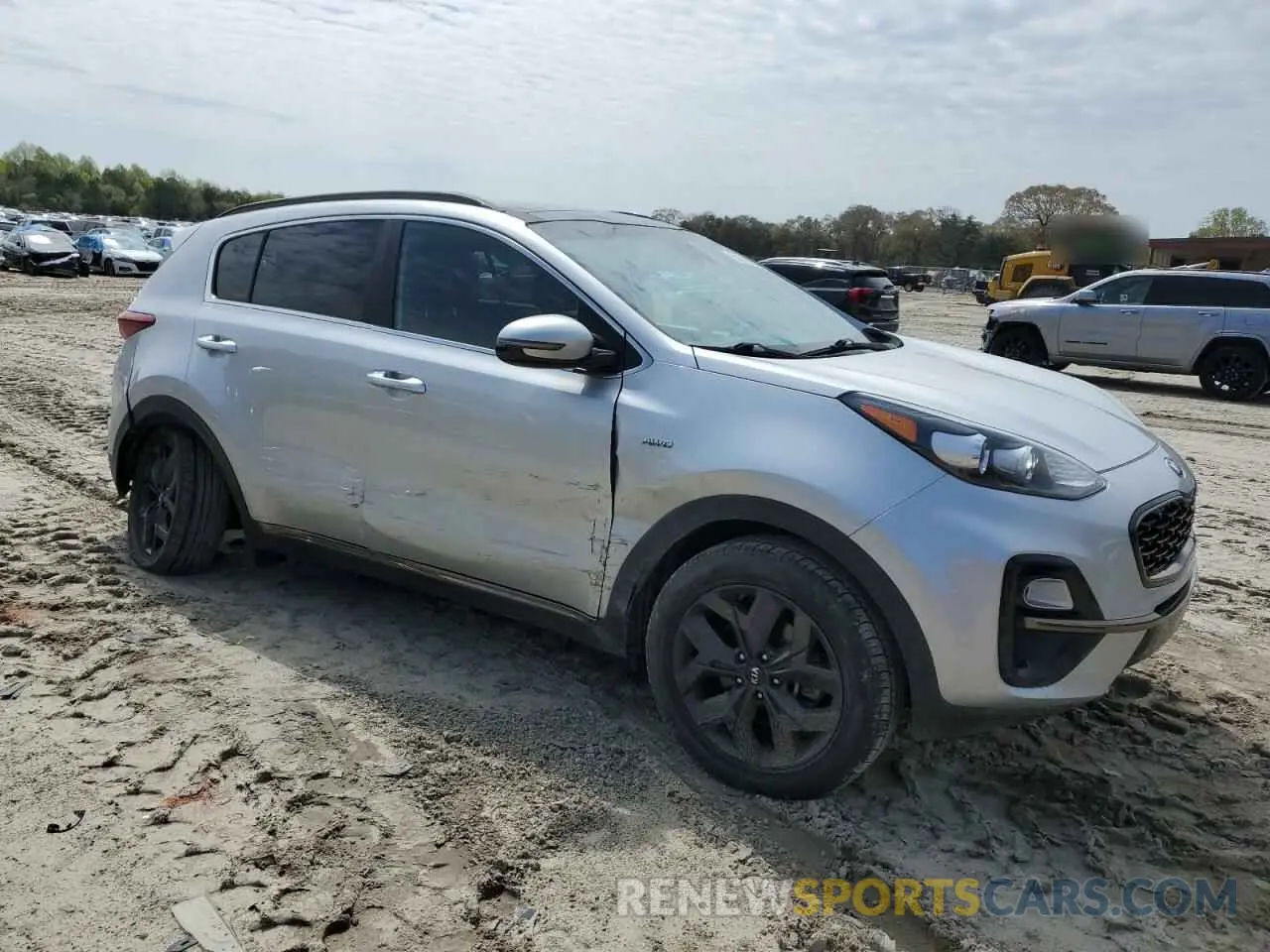 4 Photograph of a damaged car KNDP6CAC8L7746456 KIA SPORTAGE 2020