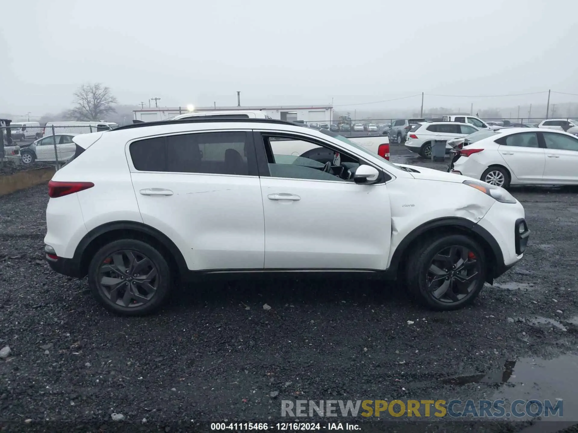 13 Photograph of a damaged car KNDP6CAC9L7664073 KIA SPORTAGE 2020