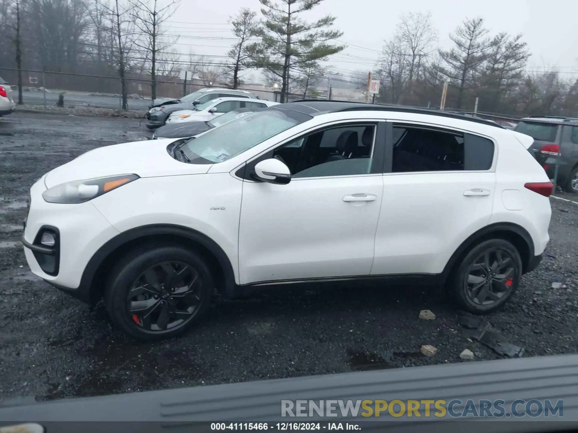 14 Photograph of a damaged car KNDP6CAC9L7664073 KIA SPORTAGE 2020