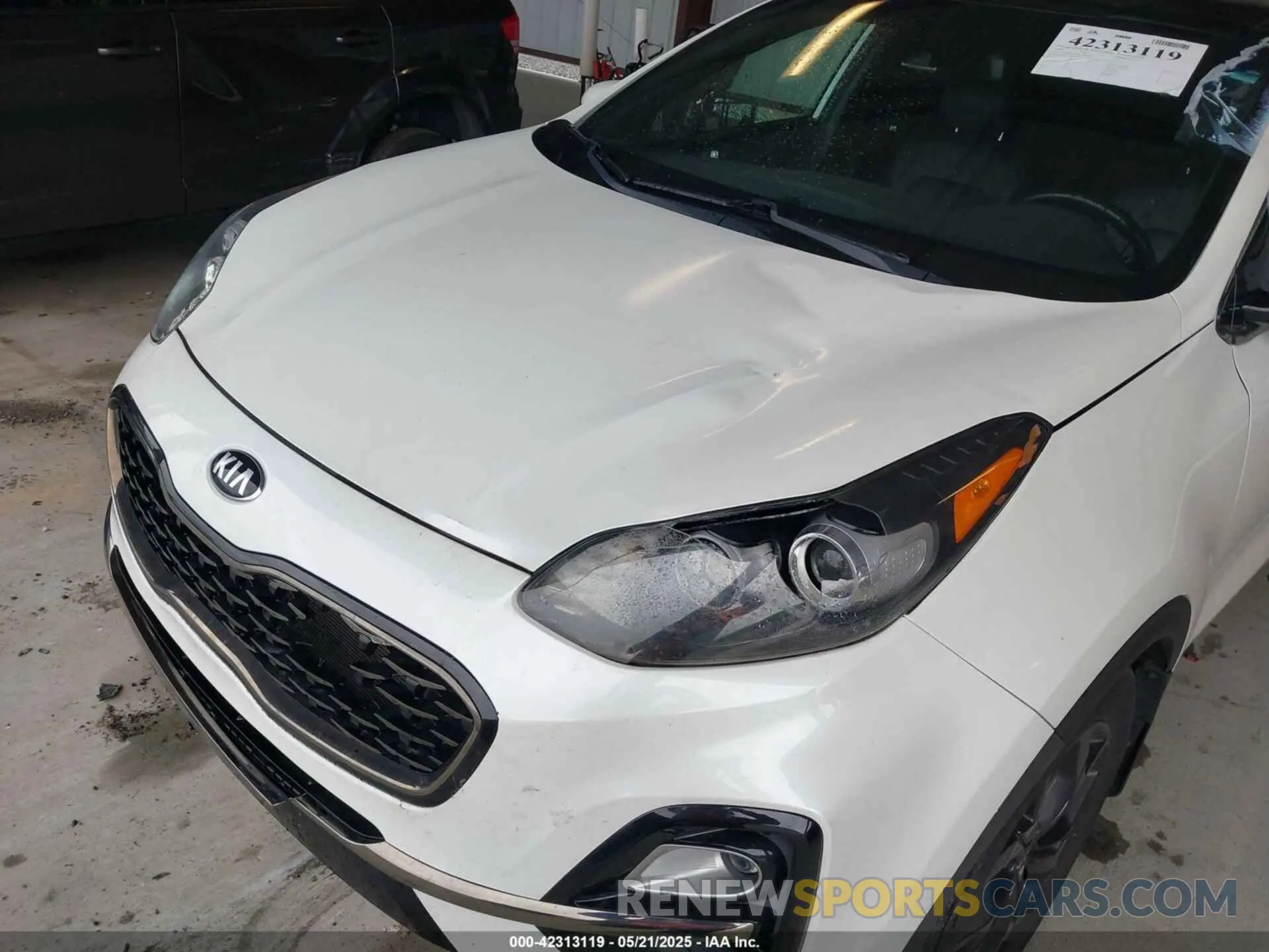 6 Photograph of a damaged car KNDP6CAC9L7767946 KIA SPORTAGE 2020