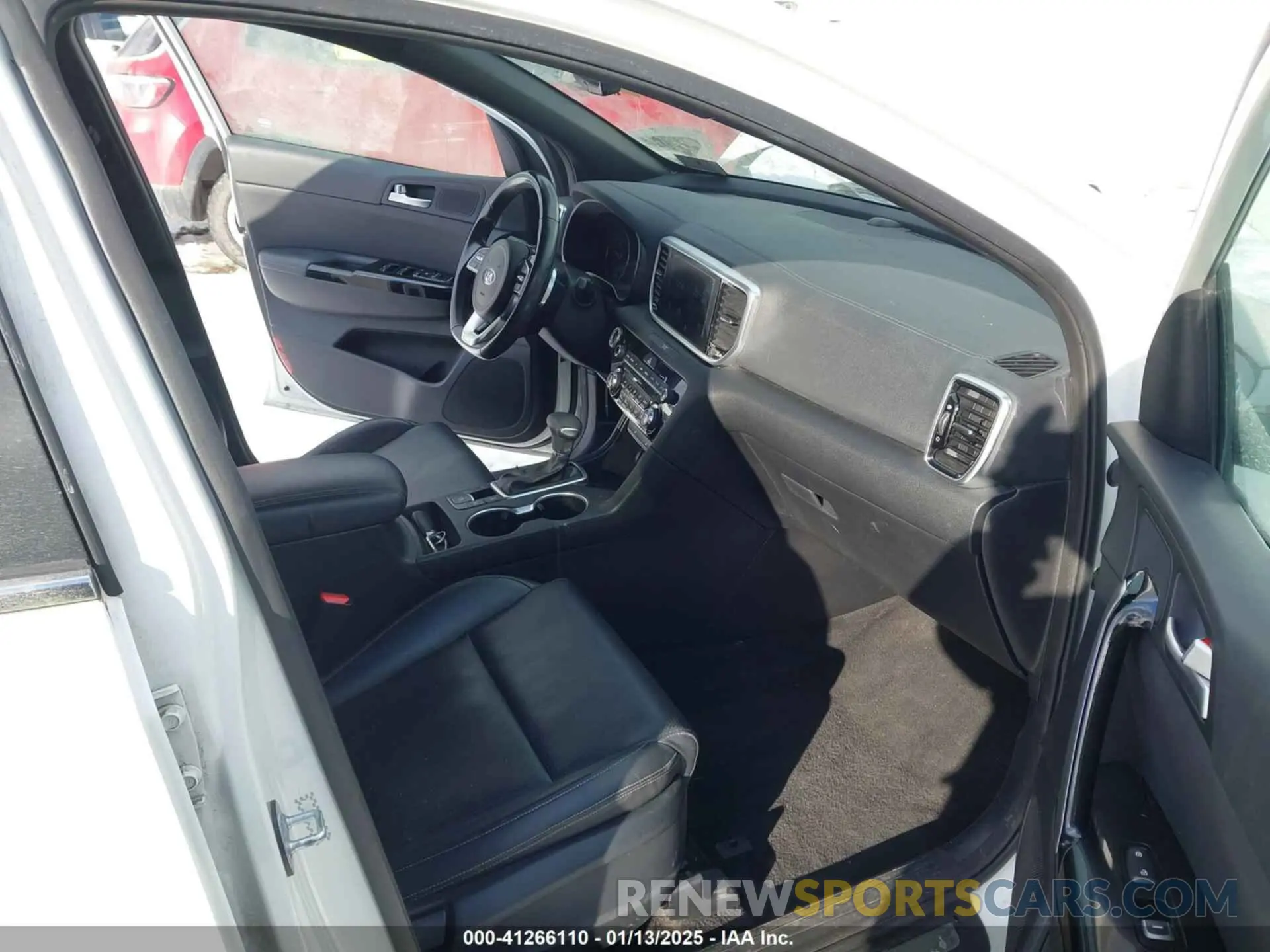 5 Фотография поврежденного автомобиля KNDP6CACXL7796520 KIA SPORTAGE 2020