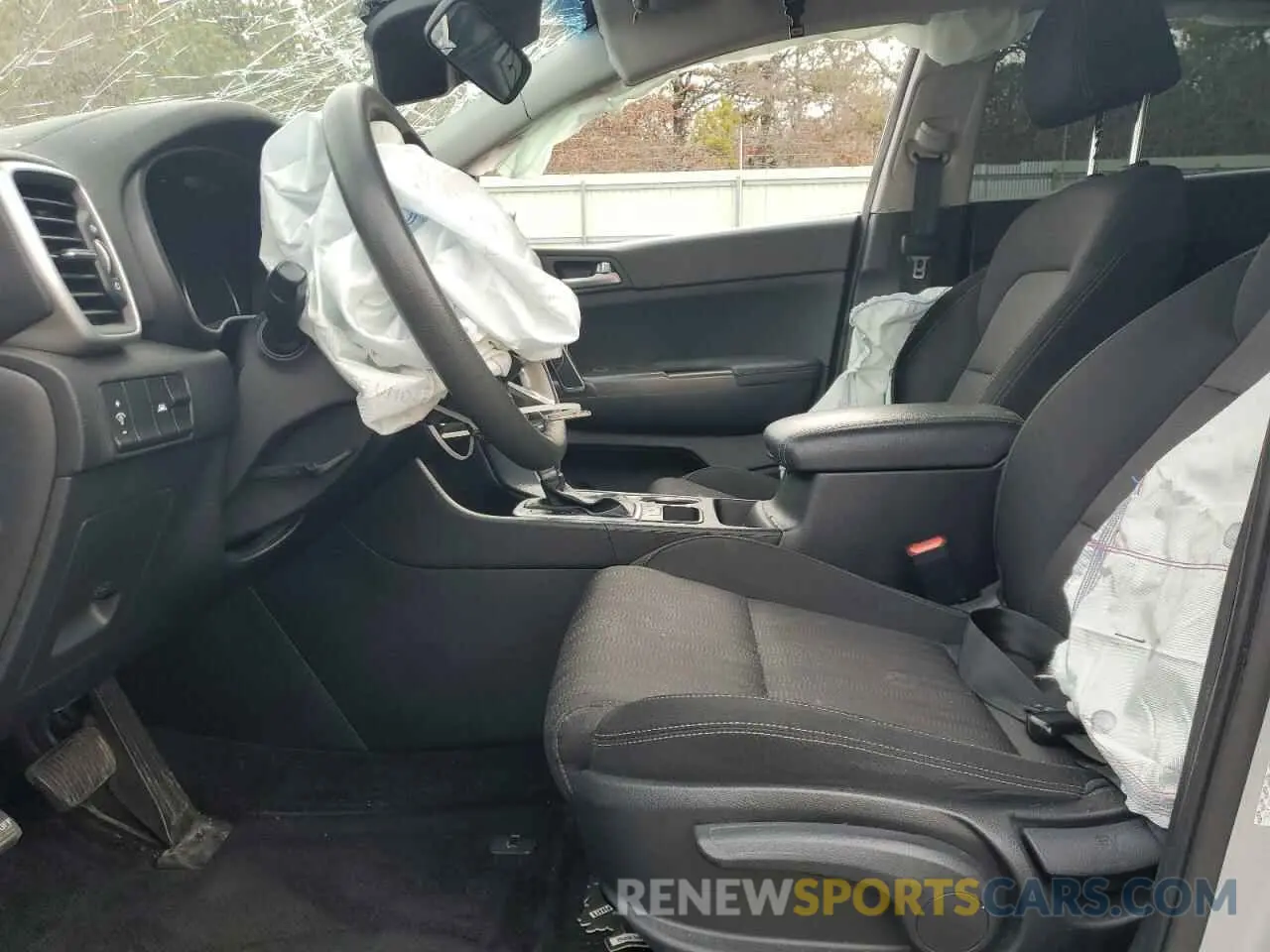 7 Photograph of a damaged car KNDPM3AC0L7687182 KIA SPORTAGE 2020