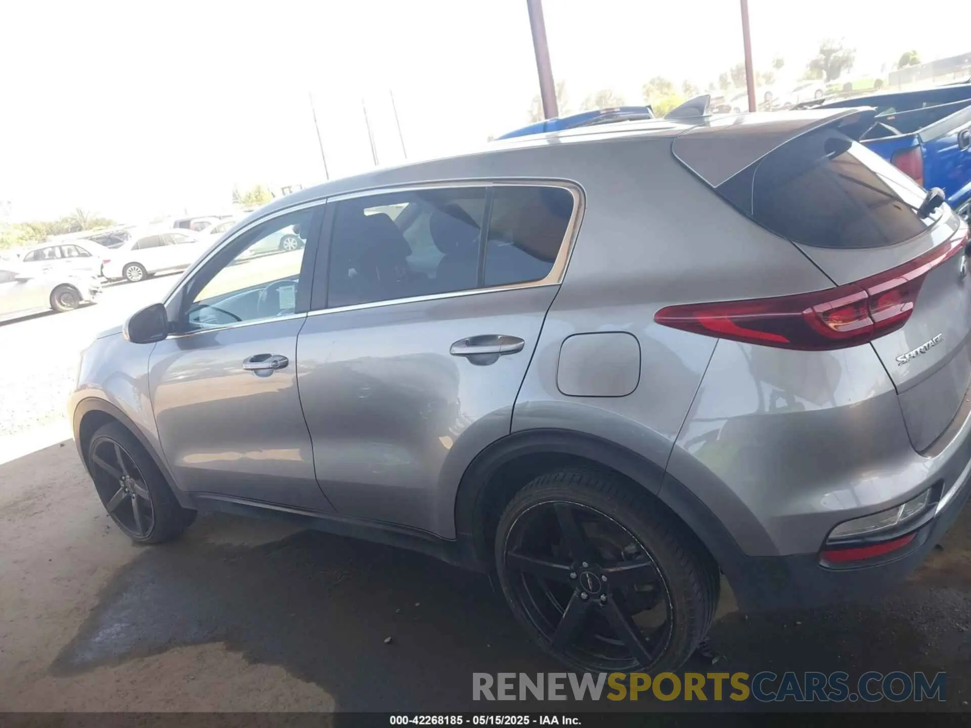 14 Photograph of a damaged car KNDPM3AC0L7701114 KIA SPORTAGE 2020