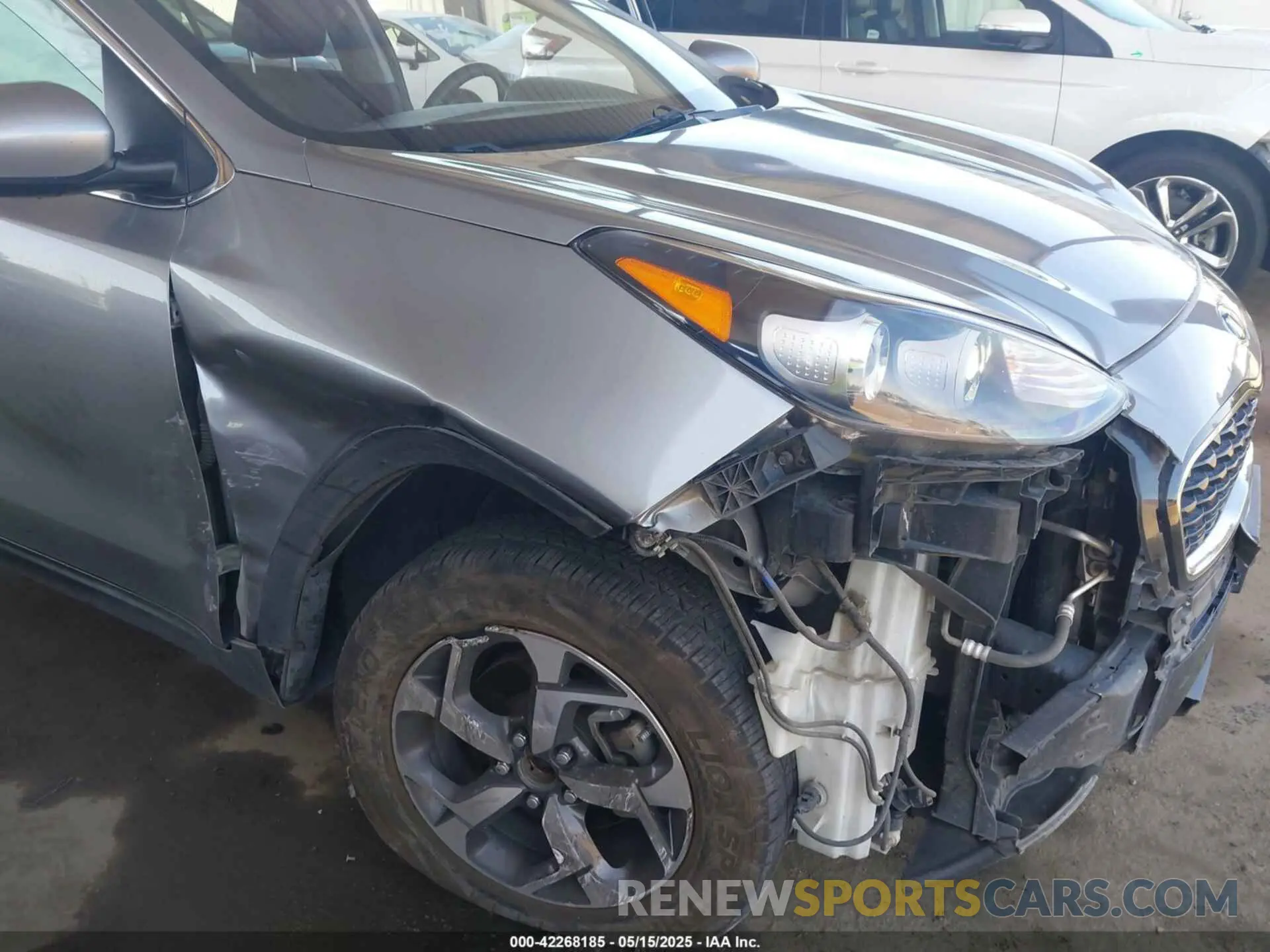 6 Photograph of a damaged car KNDPM3AC0L7701114 KIA SPORTAGE 2020