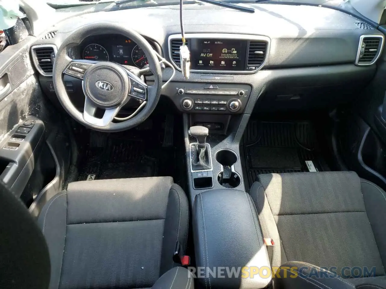 8 Фотография поврежденного автомобиля KNDPM3AC2L7806978 KIA SPORTAGE 2020