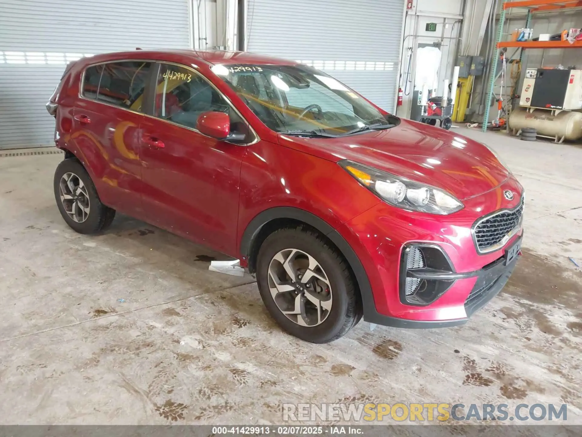 1 Photograph of a damaged car KNDPM3AC3L7644908 KIA SPORTAGE 2020