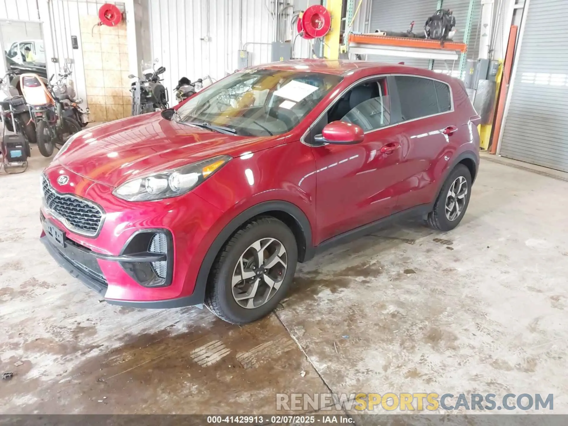 2 Photograph of a damaged car KNDPM3AC3L7644908 KIA SPORTAGE 2020
