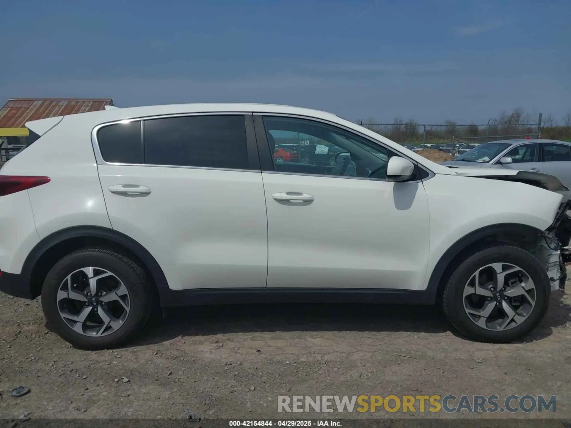 13 Photograph of a damaged car KNDPM3AC5L7675206 KIA SPORTAGE 2020