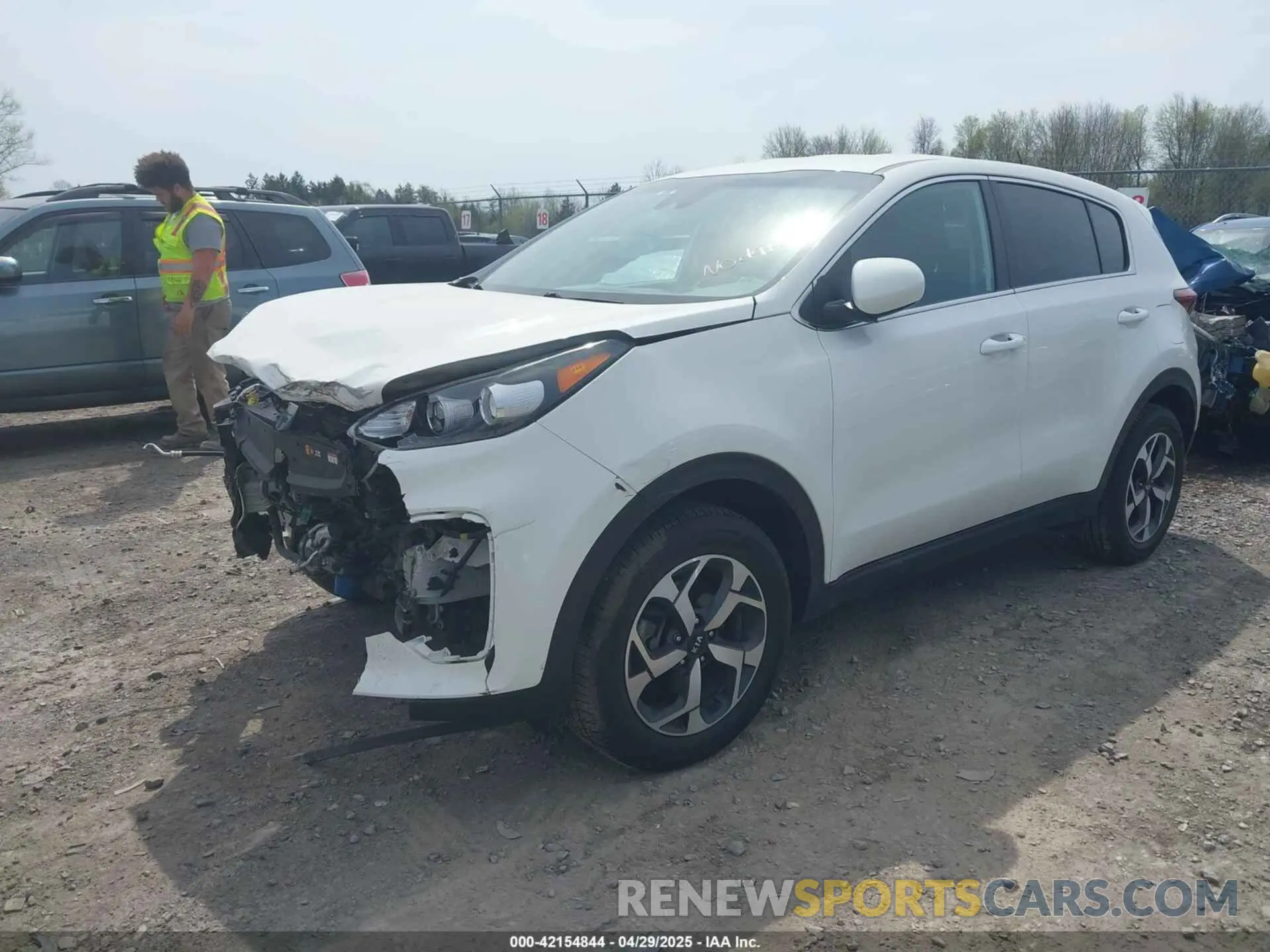 2 Photograph of a damaged car KNDPM3AC5L7675206 KIA SPORTAGE 2020