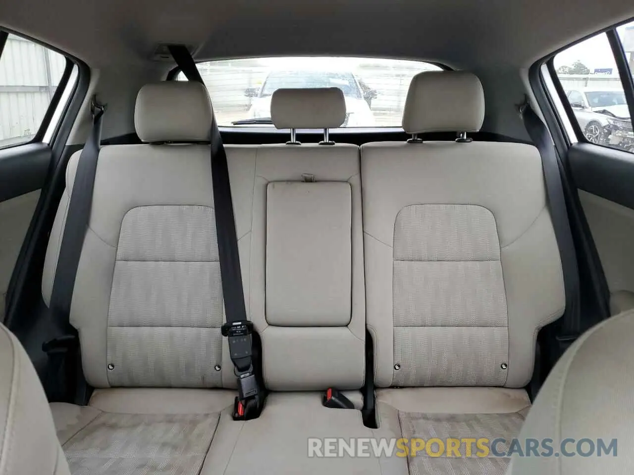 10 Фотография поврежденного автомобиля KNDPM3AC5L7685542 KIA SPORTAGE 2020