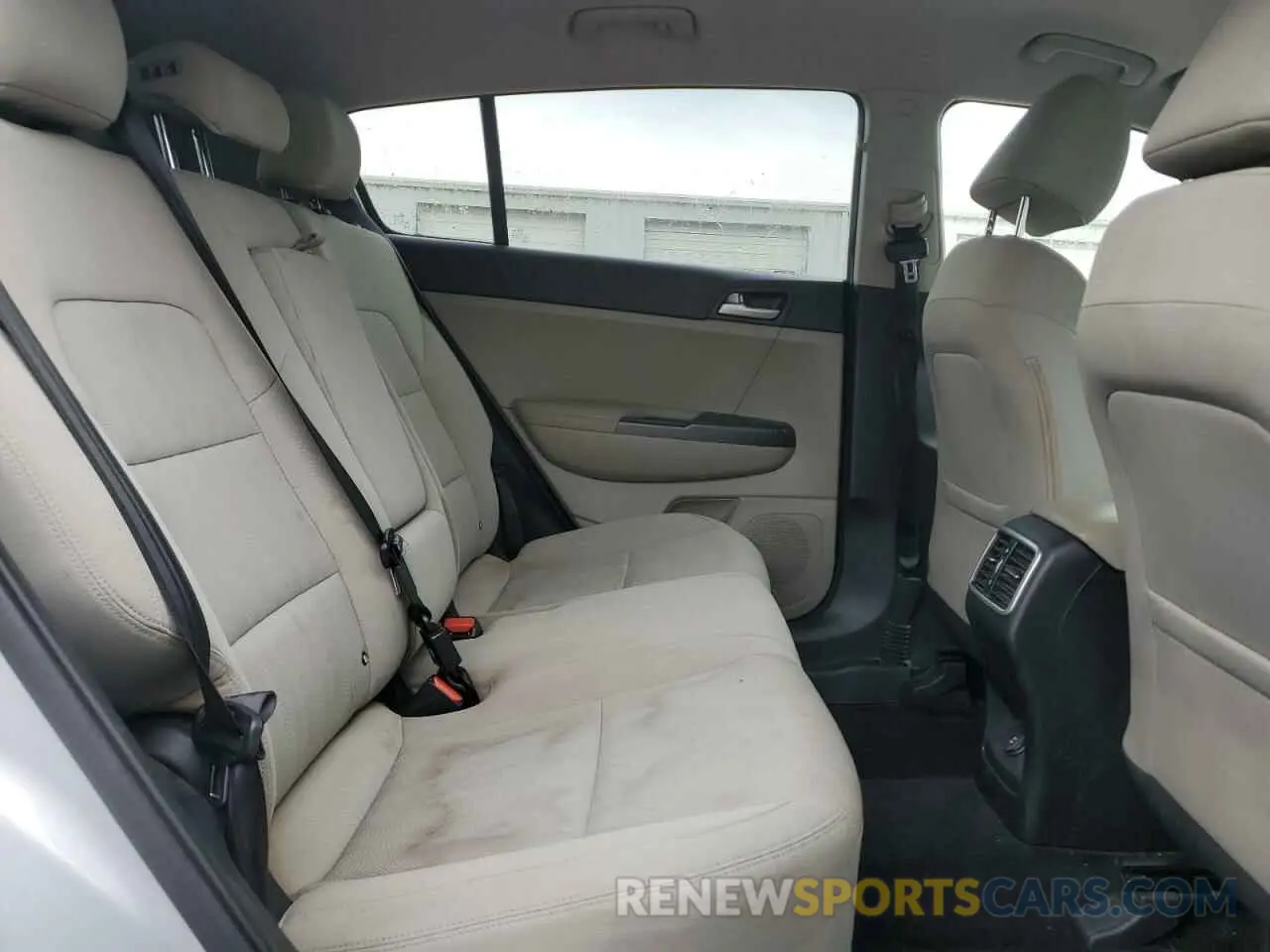11 Фотография поврежденного автомобиля KNDPM3AC5L7685542 KIA SPORTAGE 2020