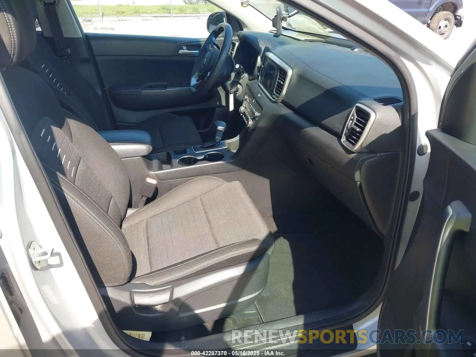 5 Фотография поврежденного автомобиля KNDPM3AC6L7685906 KIA SPORTAGE 2020