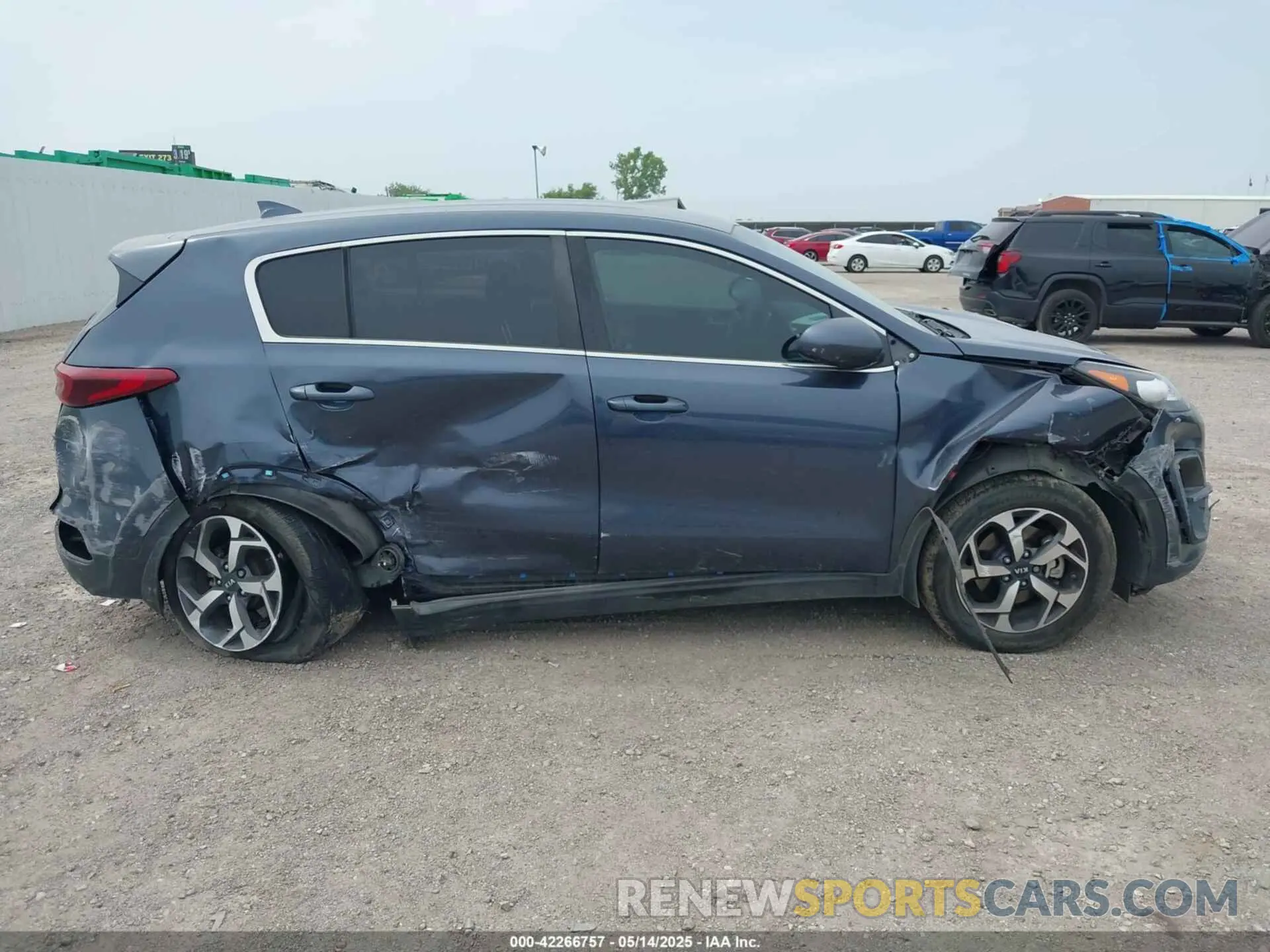 12 Фотография поврежденного автомобиля KNDPM3AC6L7740953 KIA SPORTAGE 2020