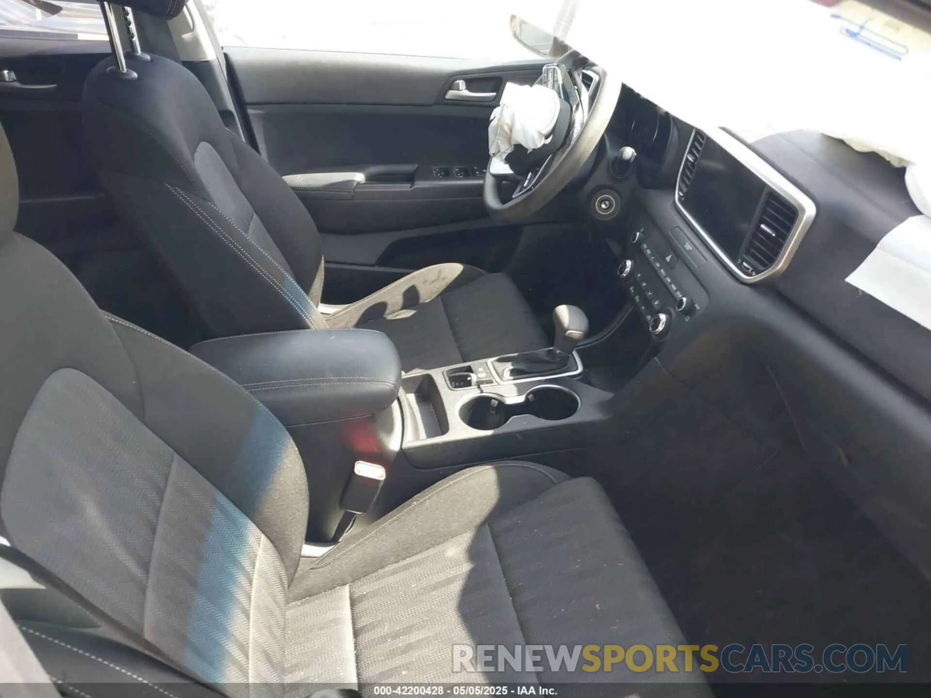 5 Photograph of a damaged car KNDPM3AC6L7788601 KIA SPORTAGE 2020