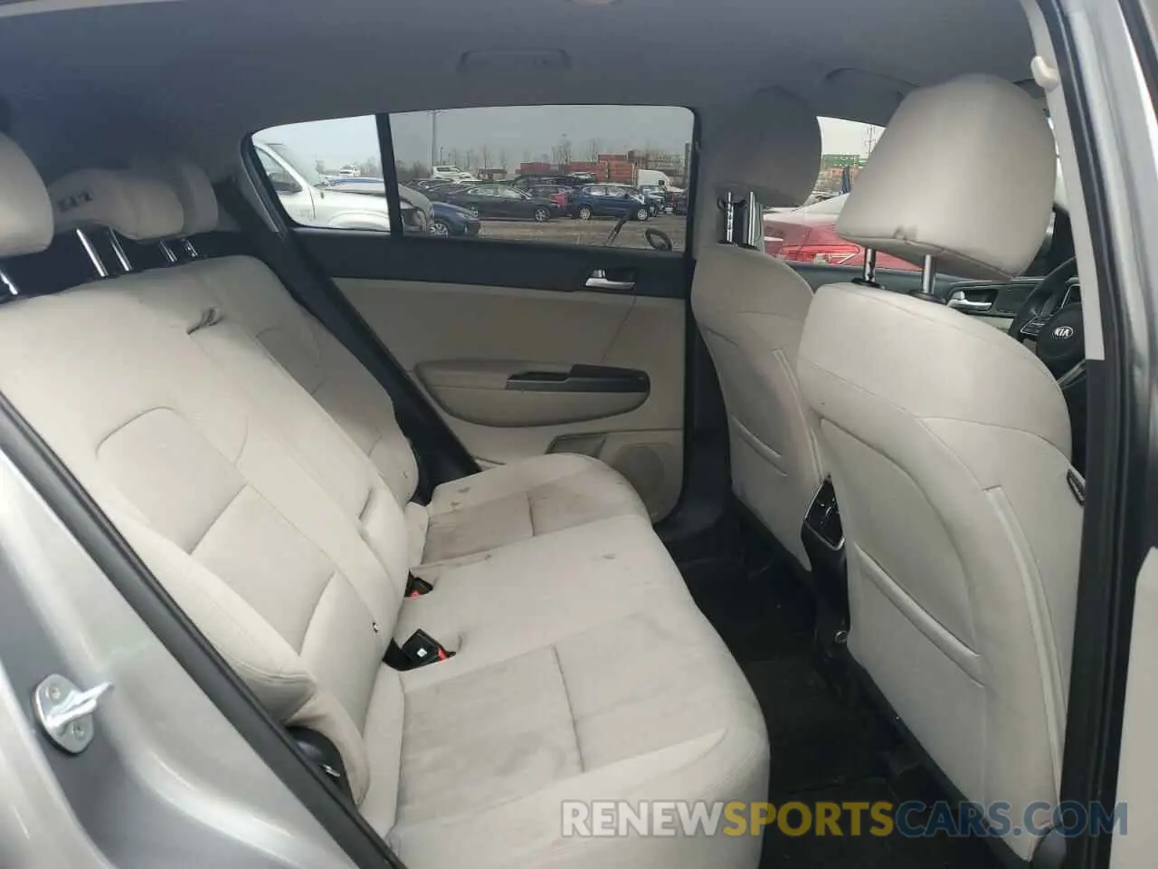11 Photograph of a damaged car KNDPM3AC7L7723479 KIA SPORTAGE 2020