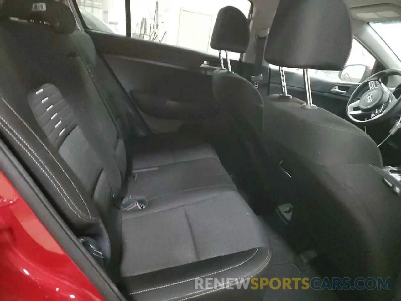11 Photograph of a damaged car KNDPM3AC8L7664359 KIA SPORTAGE 2020