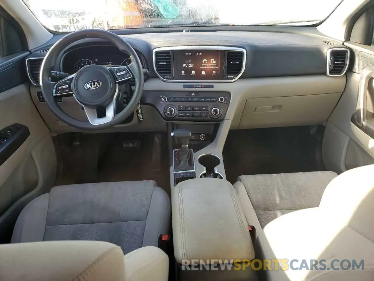 8 Фотография поврежденного автомобиля KNDPM3AC8L7701877 KIA SPORTAGE 2020