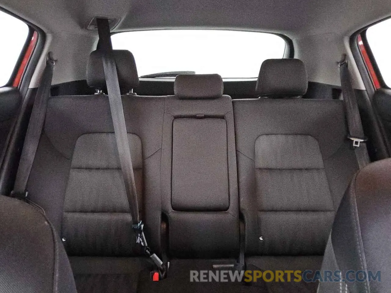 10 Photograph of a damaged car KNDPM3AC8L7709106 KIA SPORTAGE 2020