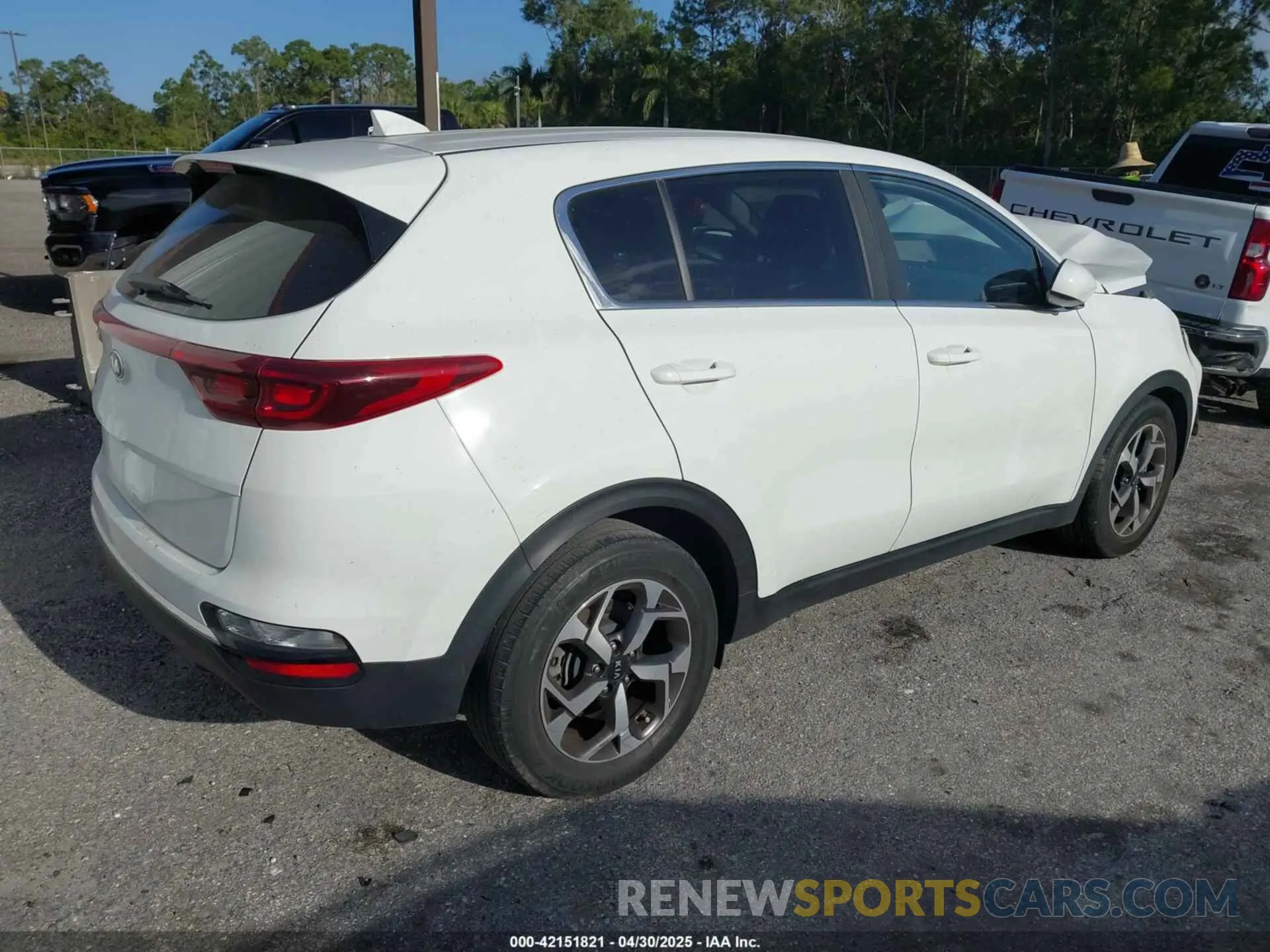 4 Фотография поврежденного автомобиля KNDPM3AC8L7781150 KIA SPORTAGE 2020