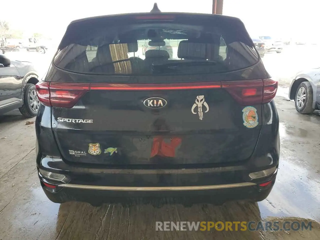 6 Photograph of a damaged car KNDPM3AC9L7684717 KIA SPORTAGE 2020