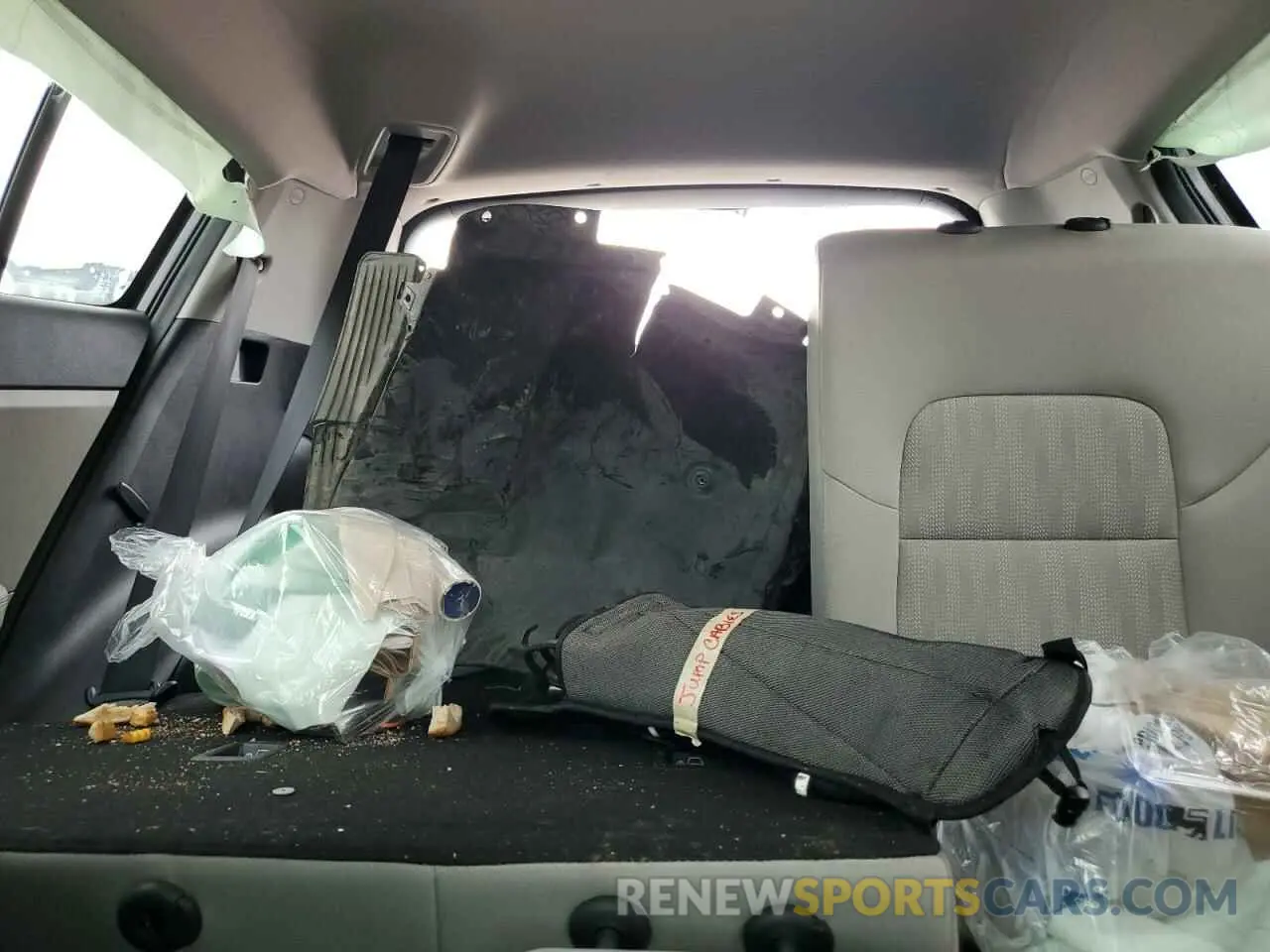 10 Photograph of a damaged car KNDPM3ACXL7643982 KIA SPORTAGE 2020