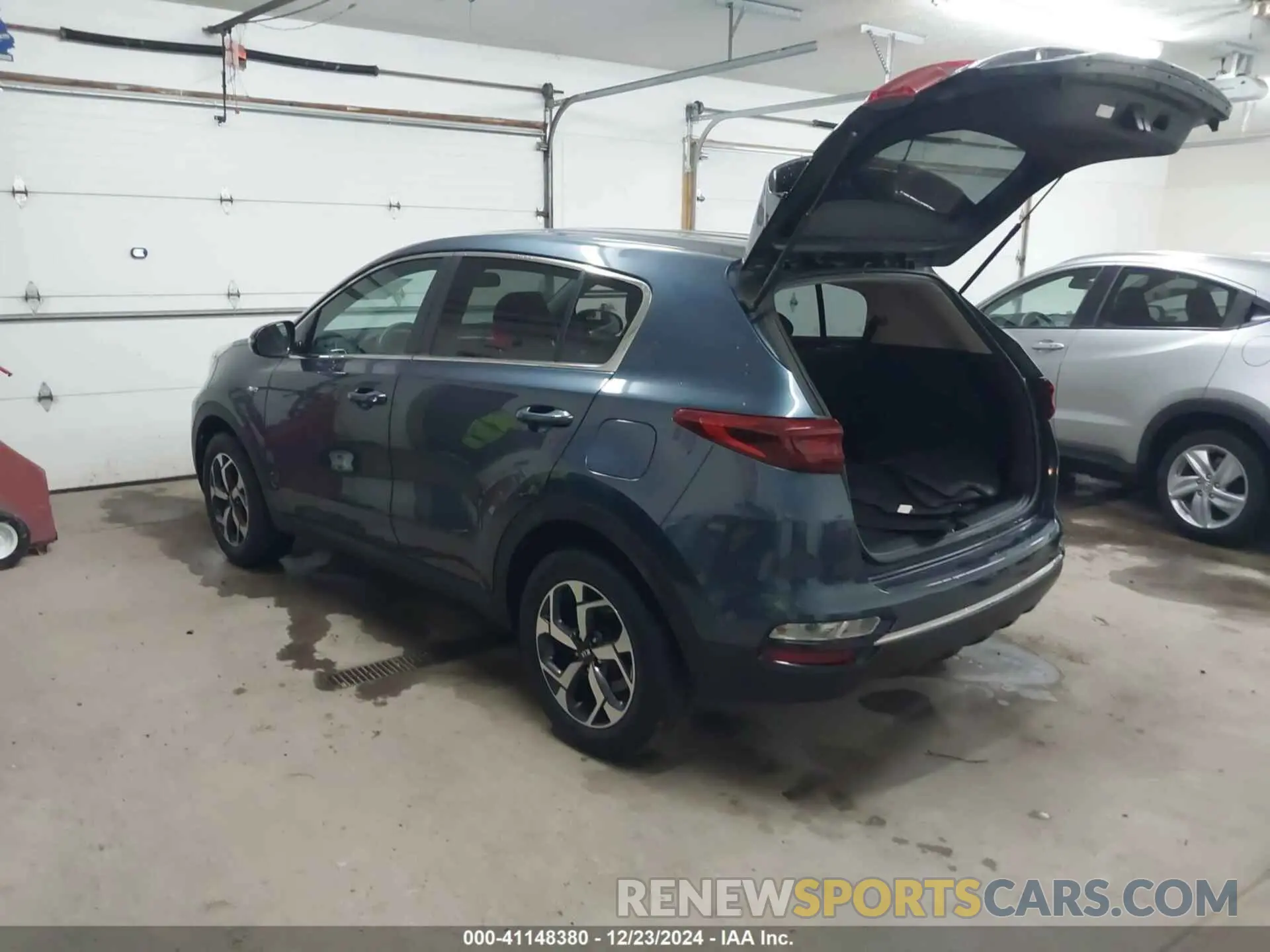 3 Фотография поврежденного автомобиля KNDPMCAC0L7761684 KIA SPORTAGE 2020