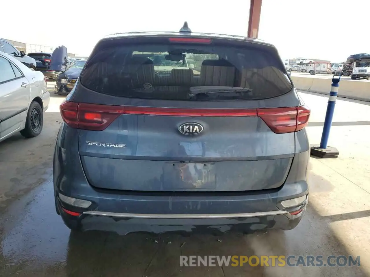 6 Photograph of a damaged car KNDPMCAC0L7796774 KIA SPORTAGE 2020