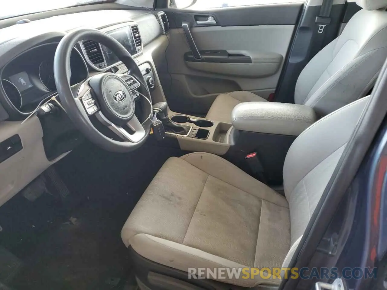 7 Photograph of a damaged car KNDPMCAC0L7796774 KIA SPORTAGE 2020